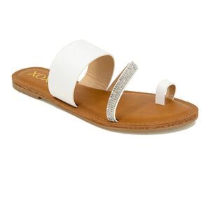 XOXO Romilia Flat Sandals